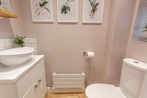 156 Forest Gate, Palmersville, Newcastle Upon Tyne, NE12 9EN