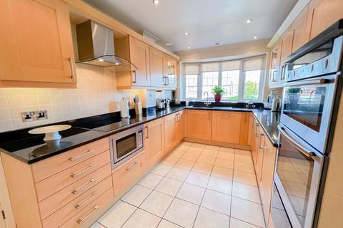 65 Bankside Crescent, Sutton Coldfield, B74 2JA