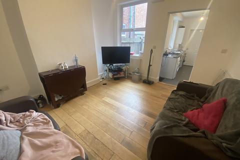 4 bedroom house to rent - Welford Road, ,