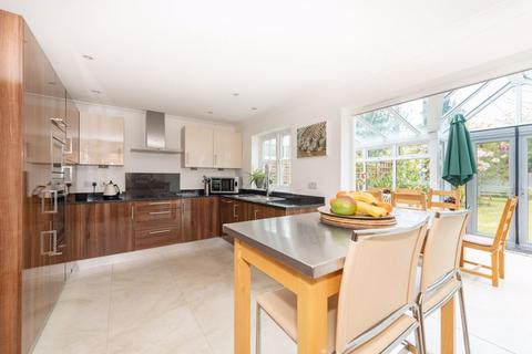 3 bedroom semi-detached house for sale, Snatts Road, Uckfield