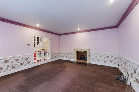 1 Fortin Close, South Ockendon, RM15 5NH