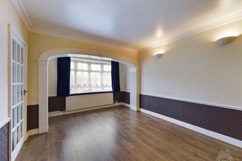 1 Fortin Close, South Ockendon, RM15 5NH