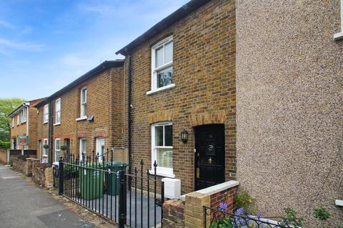 2 bedroom cottage for sale - Surrey, STAINES-UPON-THAMES, TW18