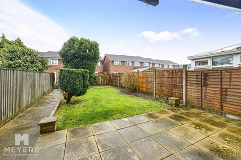 10 Barrowgate Way, Bournemouth, BH8 0HD