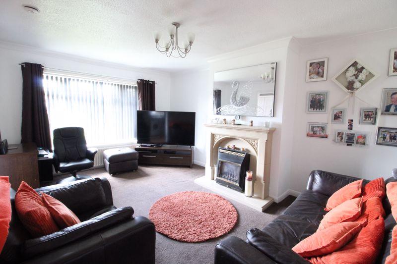 Hedworth Lane, Jarrow 2 bed semidetached bungalow £170,000