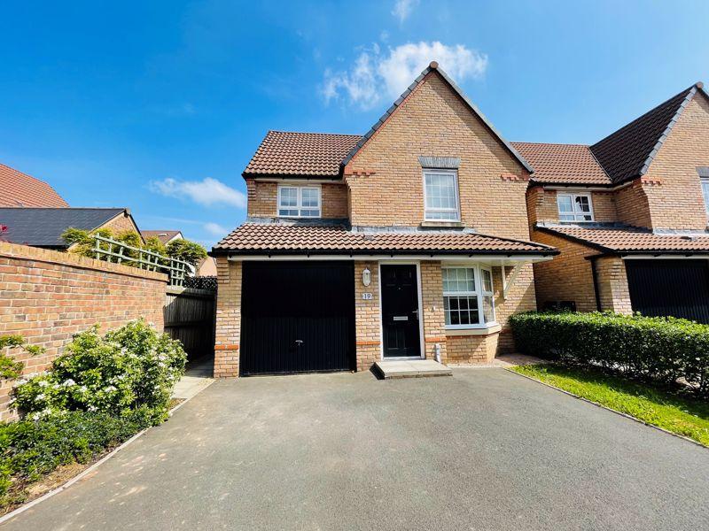 Jasper Tudor Crescent, Abergavenny 3 bed detached house £1,100 pcm (£