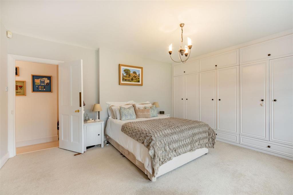 8499723-interior33.jpg