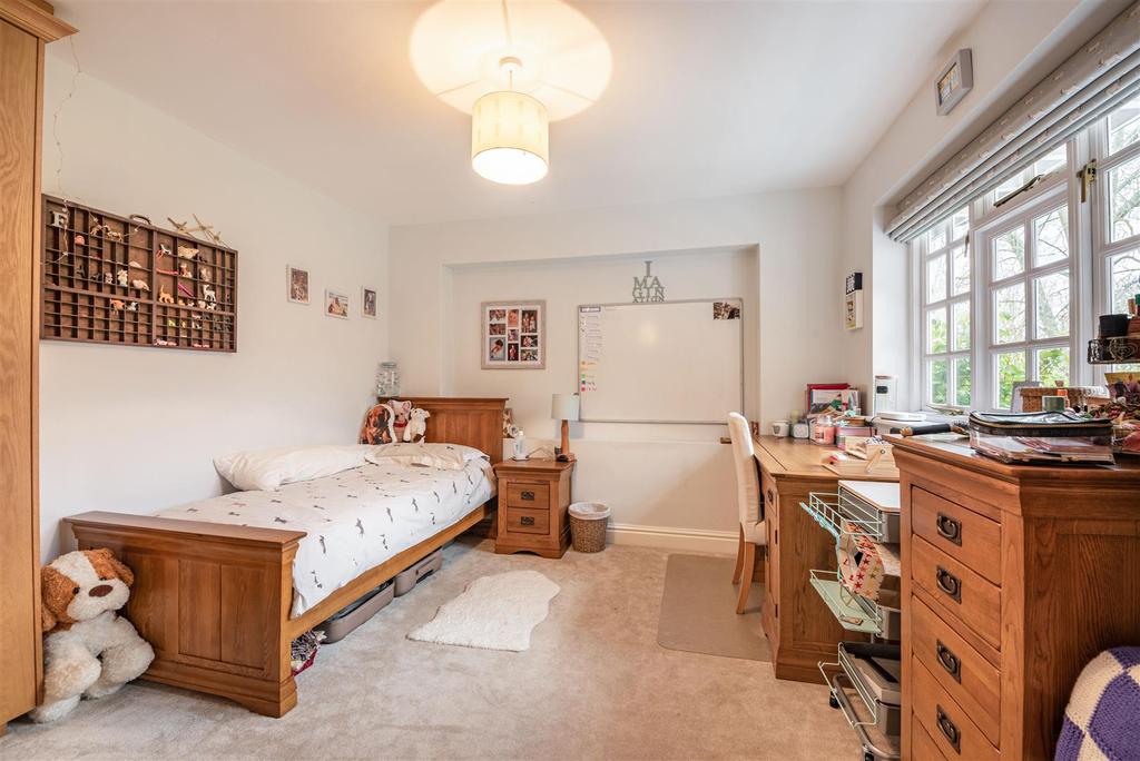 8499723-interior23.jpg