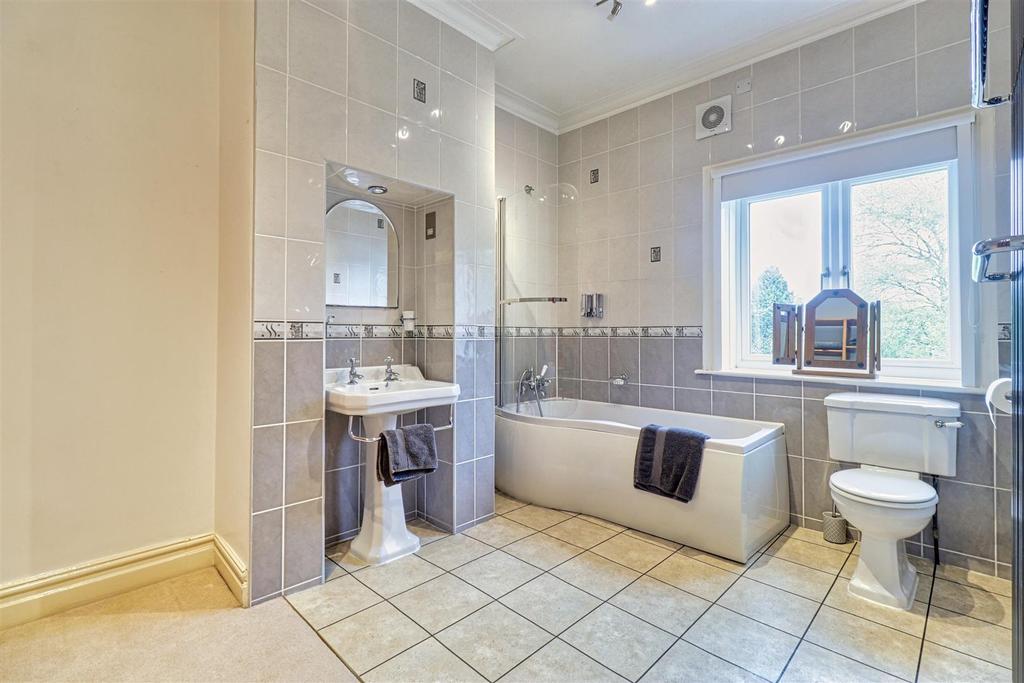 En suite shower room