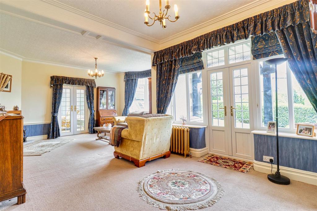 Large family lounge