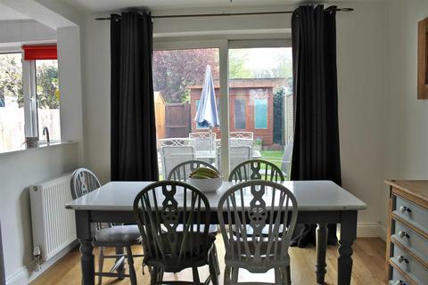 25 Admers Wood, Vigo, Gravesend, DA13 0SP