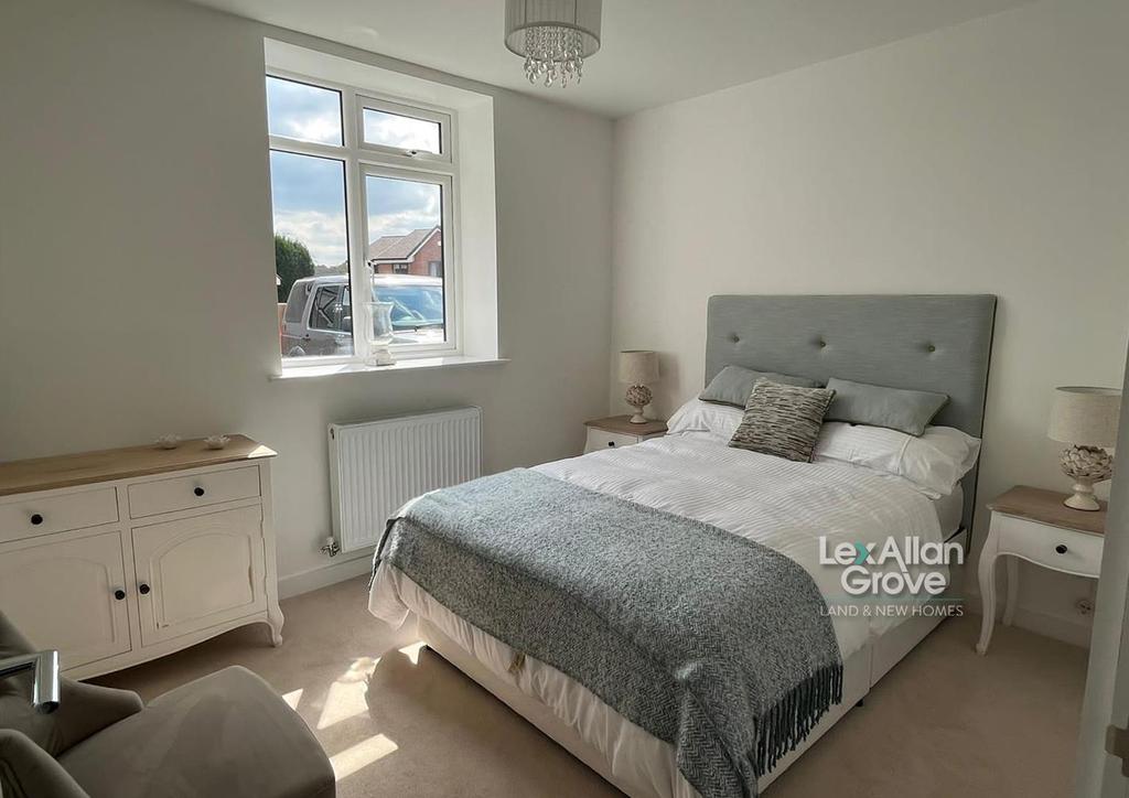 LANH Thorsten House Bedroom 1.jpg