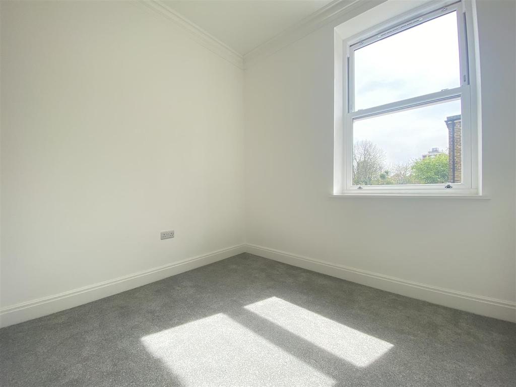 Flat 4, Tynemouth House, N15 4AT 2 bed flat £1,600 pcm (£369 pw)