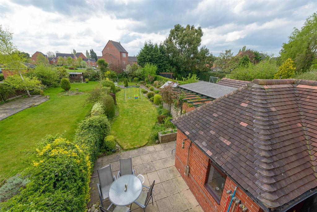 Nantwich Road, Crewe 3 bed semidetached house for sale £360,000