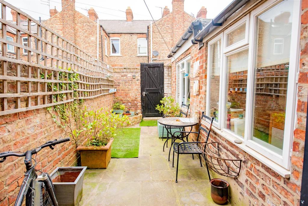 Westwood Terrace York 3 bed terraced house £345,000