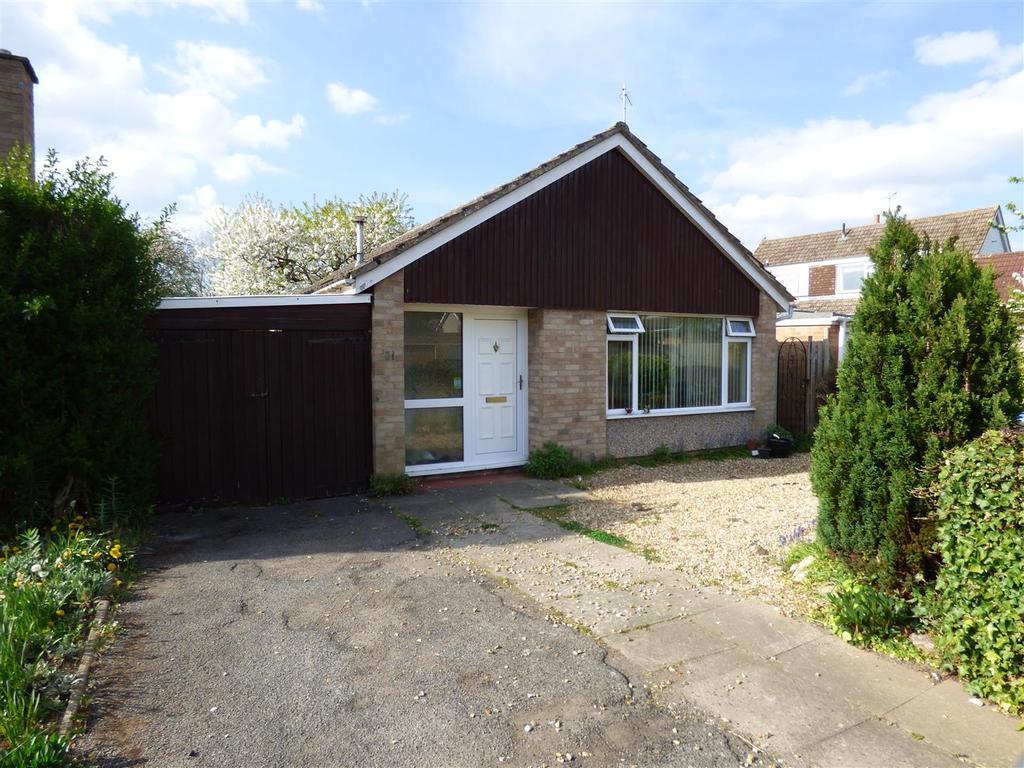 Willow Drive, Wellesbourne 2 bed detached bungalow £925 pcm (£213 pw)