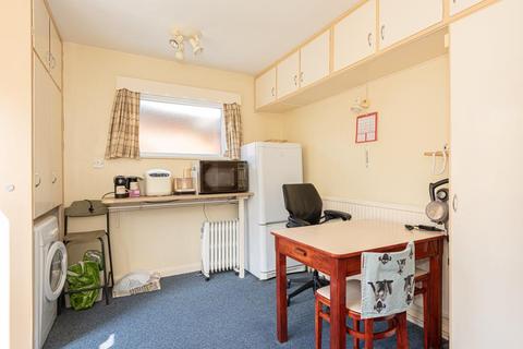 191 Great Tattenhams, Epsom, KT18 5RA