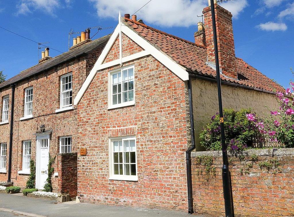 Ripon 2 bed cottage £259,000