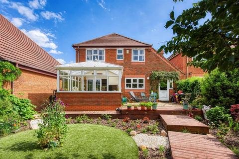 4 bedroom detached house for sale - Spring Meadow Close, Codsall, Wolverhampton