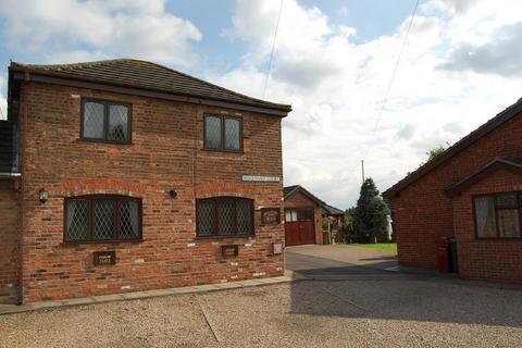 2 bedroom townhouse to rent, Woodyard Court, Worlaby, North Lincolnshire