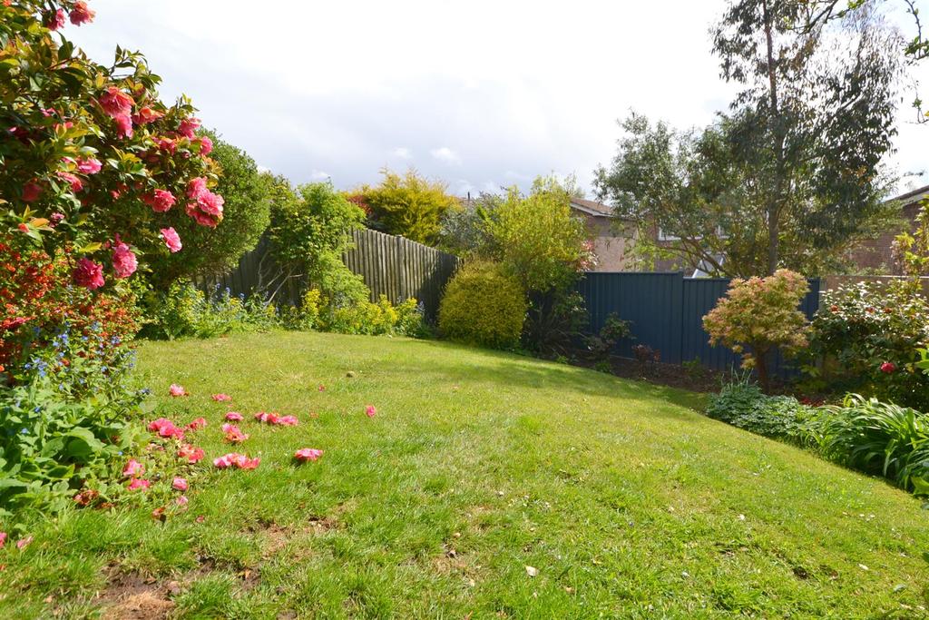 Jasmine Road, Malvern 3 bed detached house £299,950