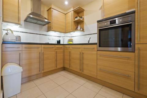 1 bedroom apartment for sale, Claridge House, Church Street, Littlehampton