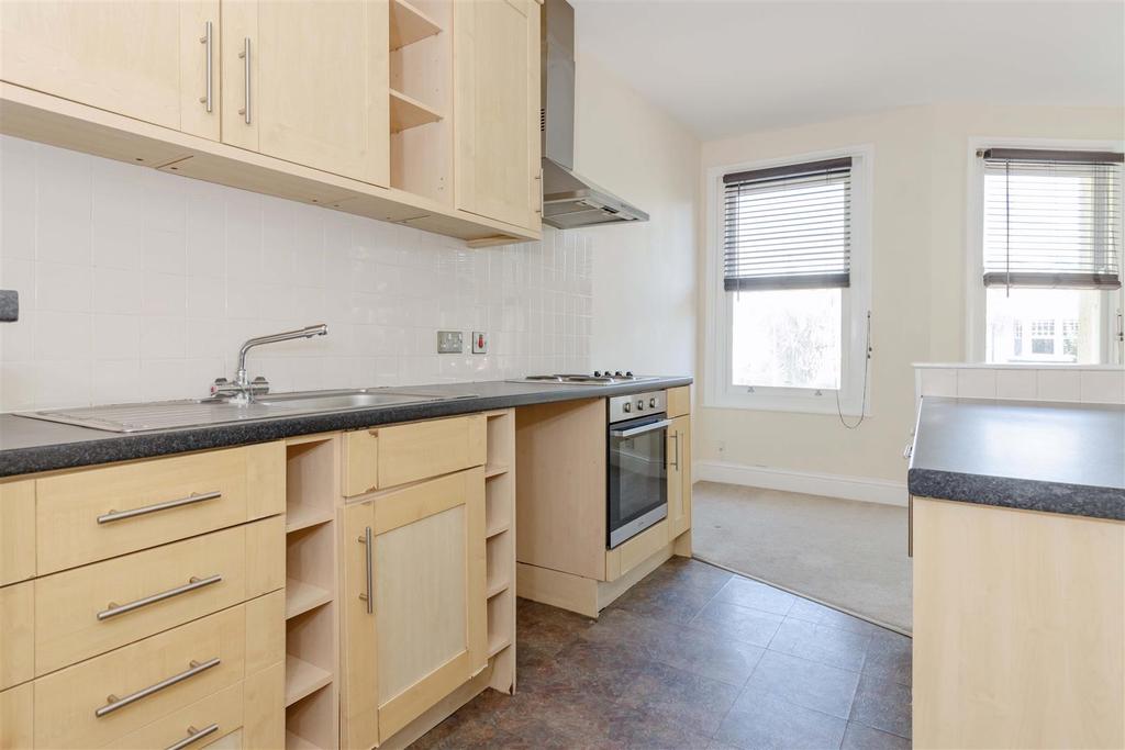 Windsor Road, Worthing 2 bed for sale £240,000