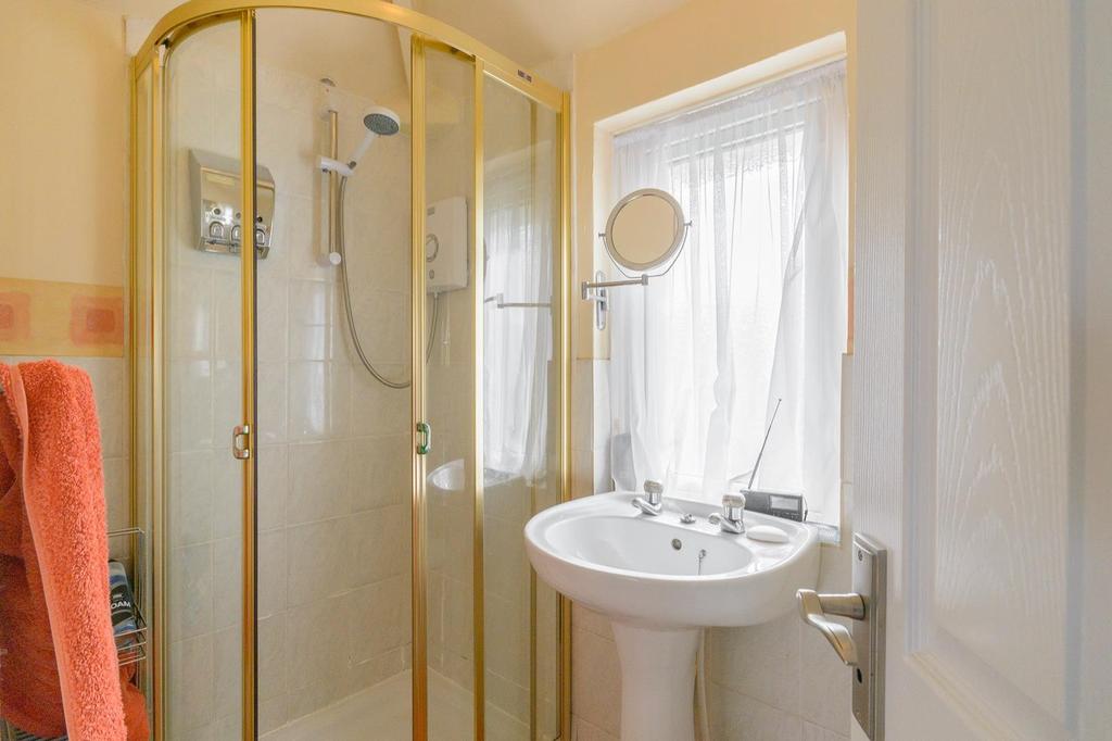 ELAVNYLG11 - Bathroom C.jpg
