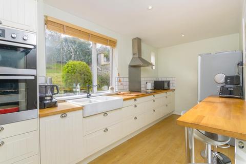 11 Glyn Vale, Bristol, BS3 5JD
