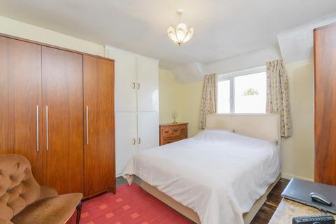 11 Glyn Vale, Bristol, BS3 5JD