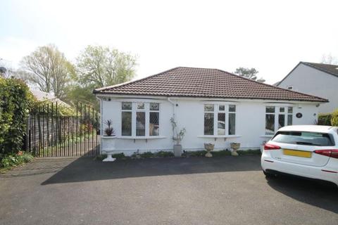 4 bedroom detached bungalow for sale - Middle Drive, Darras Hall, Ponteland, Newcastle Upon Tyne, Northumberland