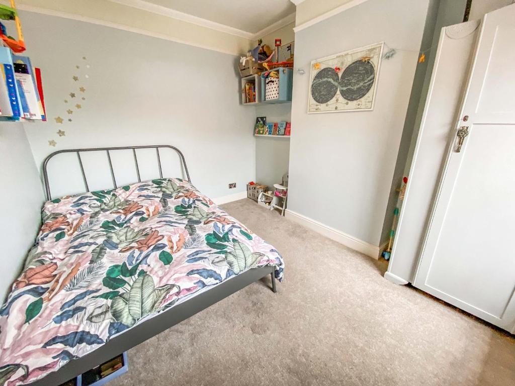 Bed2.JPG