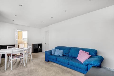 2 bedroom flat for sale - Delamere Road, Wimbledon