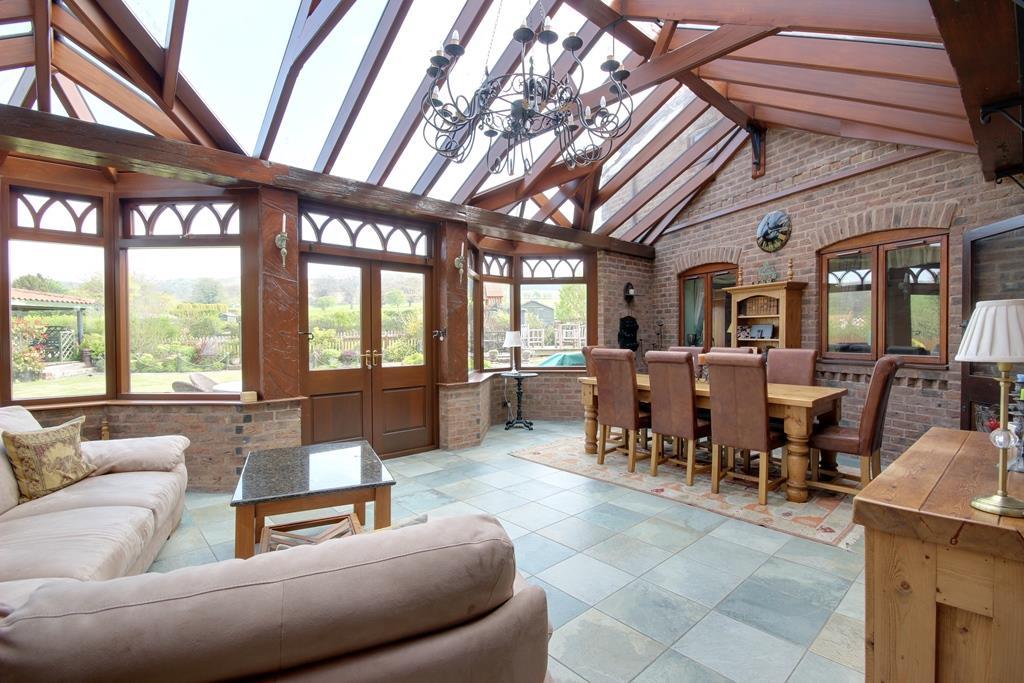 Grand conservatory