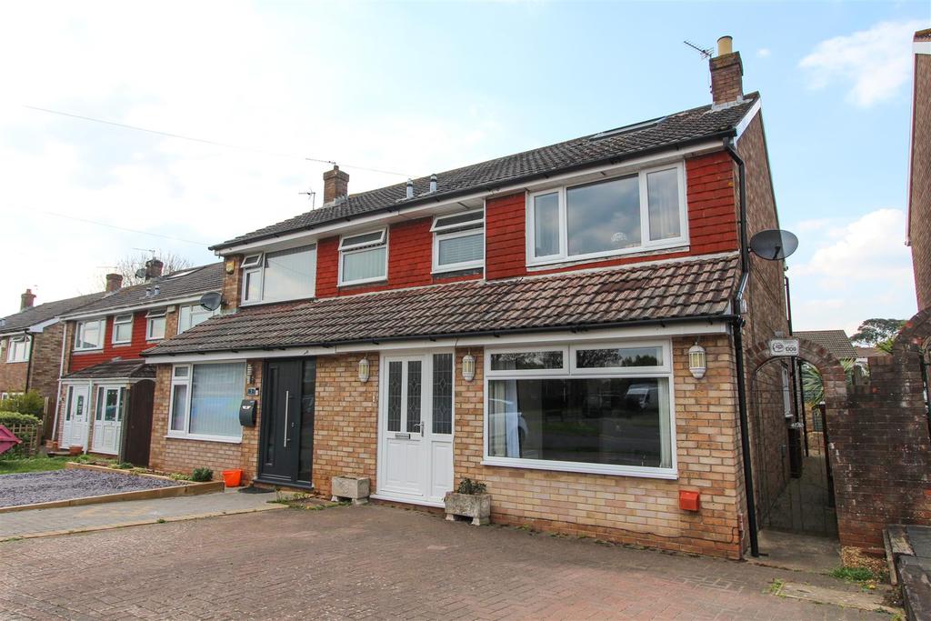 Tudor Close, Oldland Common, Bristol 3 bed house for sale £350,000