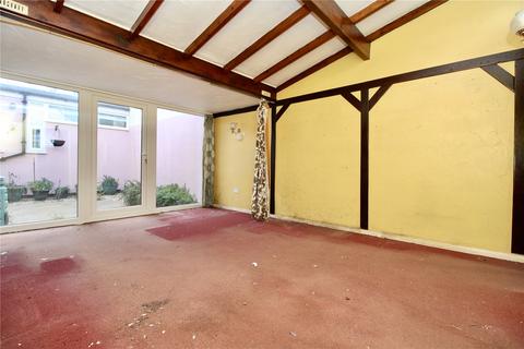 2 bedroom bungalow for sale - Garrods, Capel St. Mary, Ipswich, Suffolk, IP9