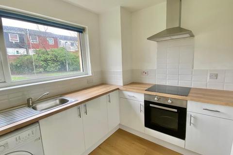 2 bedroom flat to rent, North Berwick Crescent, East Kilbride, South Lanarkshire, G75