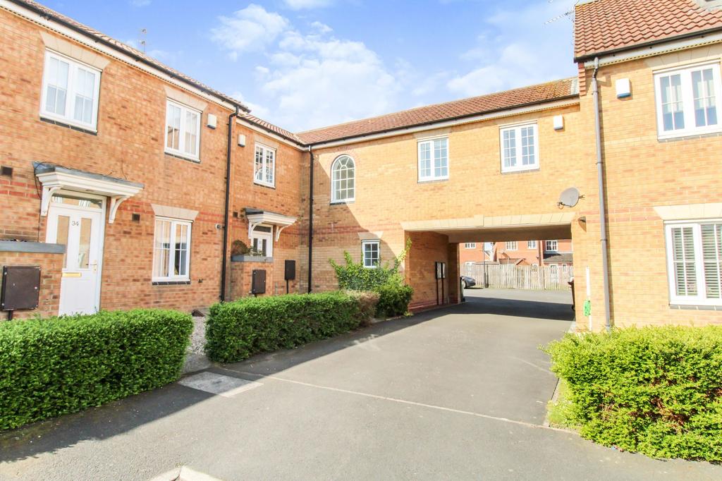 Westbury Court, Longbenton, Newcastle... 1 bed flat £675 pcm (£156 pw)