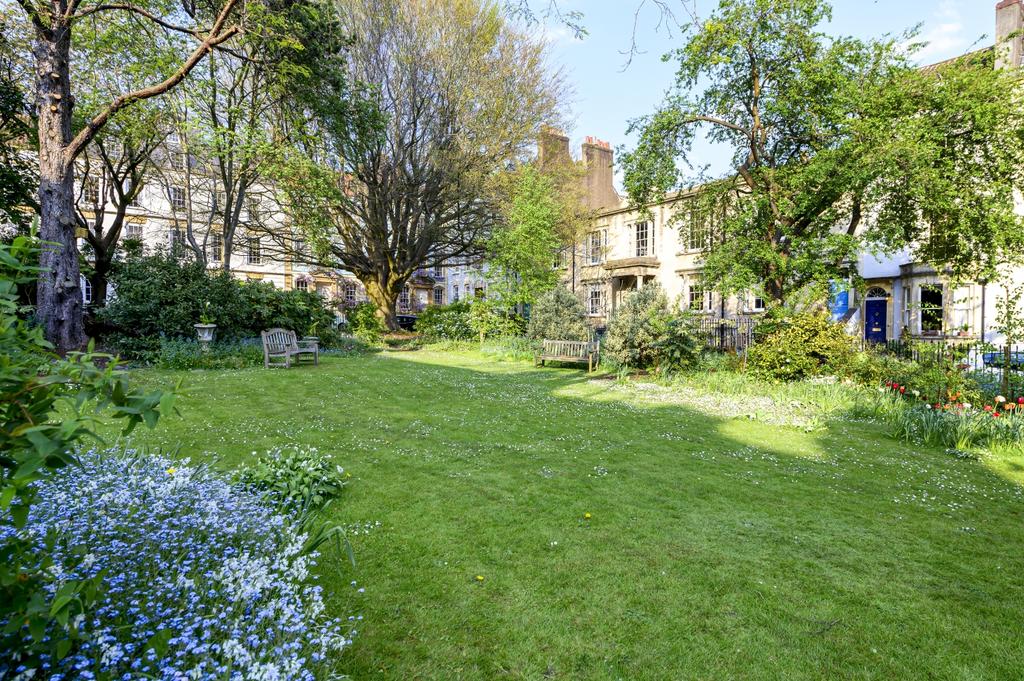 Dowry Square Gardens