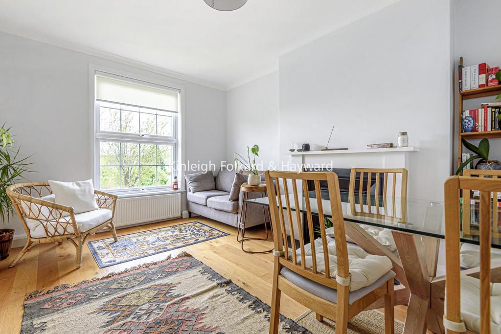 Masefield Crescent, Southgate 2 bed for sale £425,000