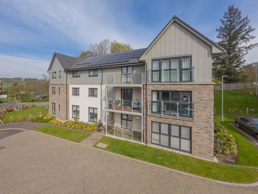 Knights Grove, Flats 1.2, Newton Mearns, Glasgow, G77 6GP 2 bed flat £275,000