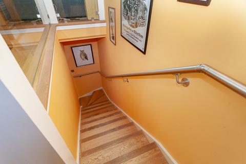 10 Valerio Mews, London, N1 4FB