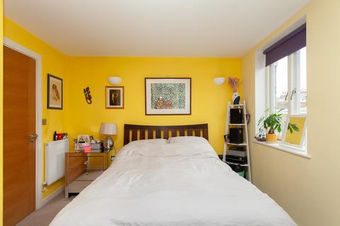 10 Valerio Mews, London, N1 4FB