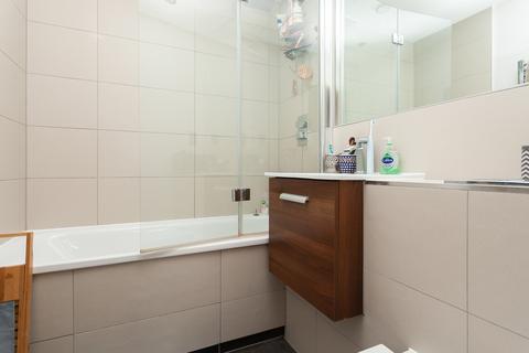 10 Valerio Mews, London, N1 4FB