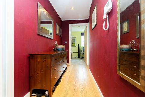 10 Valerio Mews, London, N1 4FB