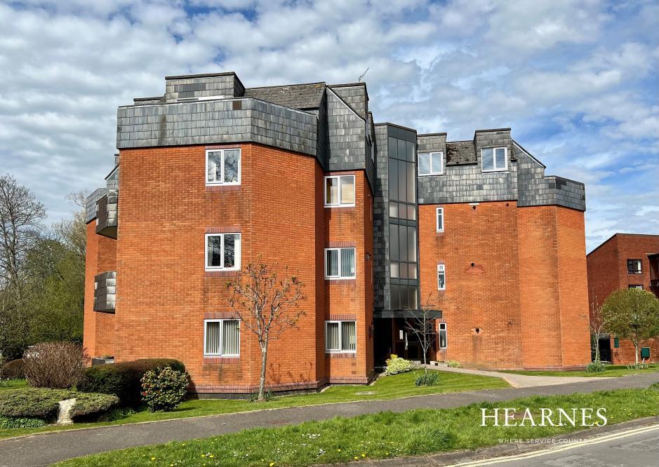Allenview Road, Wimborne, Dorset, BH21 1UW 2 bed apartment for sale £