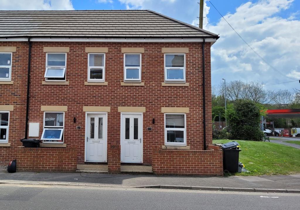 6366 Westcott Place, Swindon... 6 bed flat £350,000