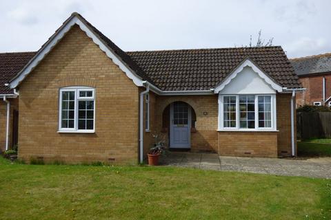 2 bedroom bungalow to rent, Hinton View, Haddenham, ELY, Cambridgeshire, CB6