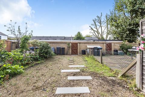 80 Willmore End, London, SW19 3DF