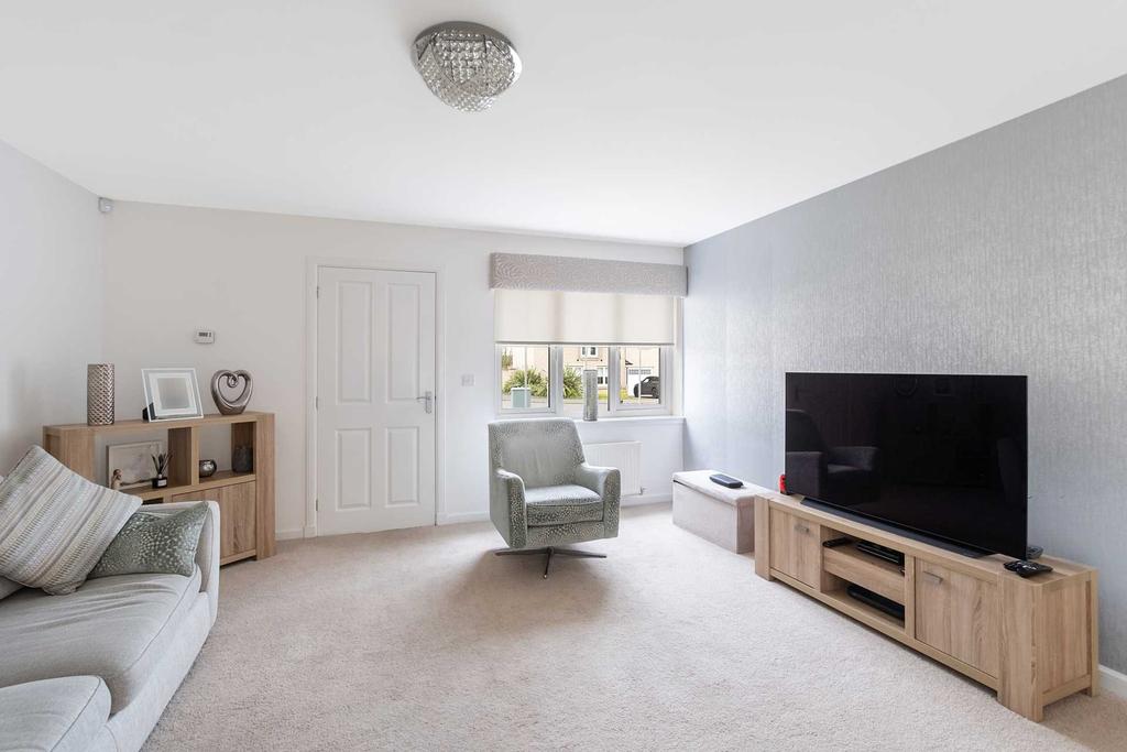 Cambridge Crescent, Airdrie 3 bed detached house for sale £225,000